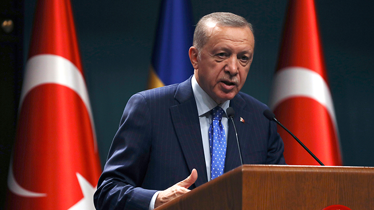 Ο Ερντογάν ευχαριστεί Ελλάδα και ΗΠΑ για τη συμπαράσταση στο χτύπημα στην Κωνσταντινούπολη